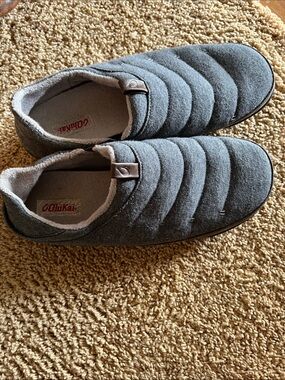 OluKai Gray Slid-On Slippers